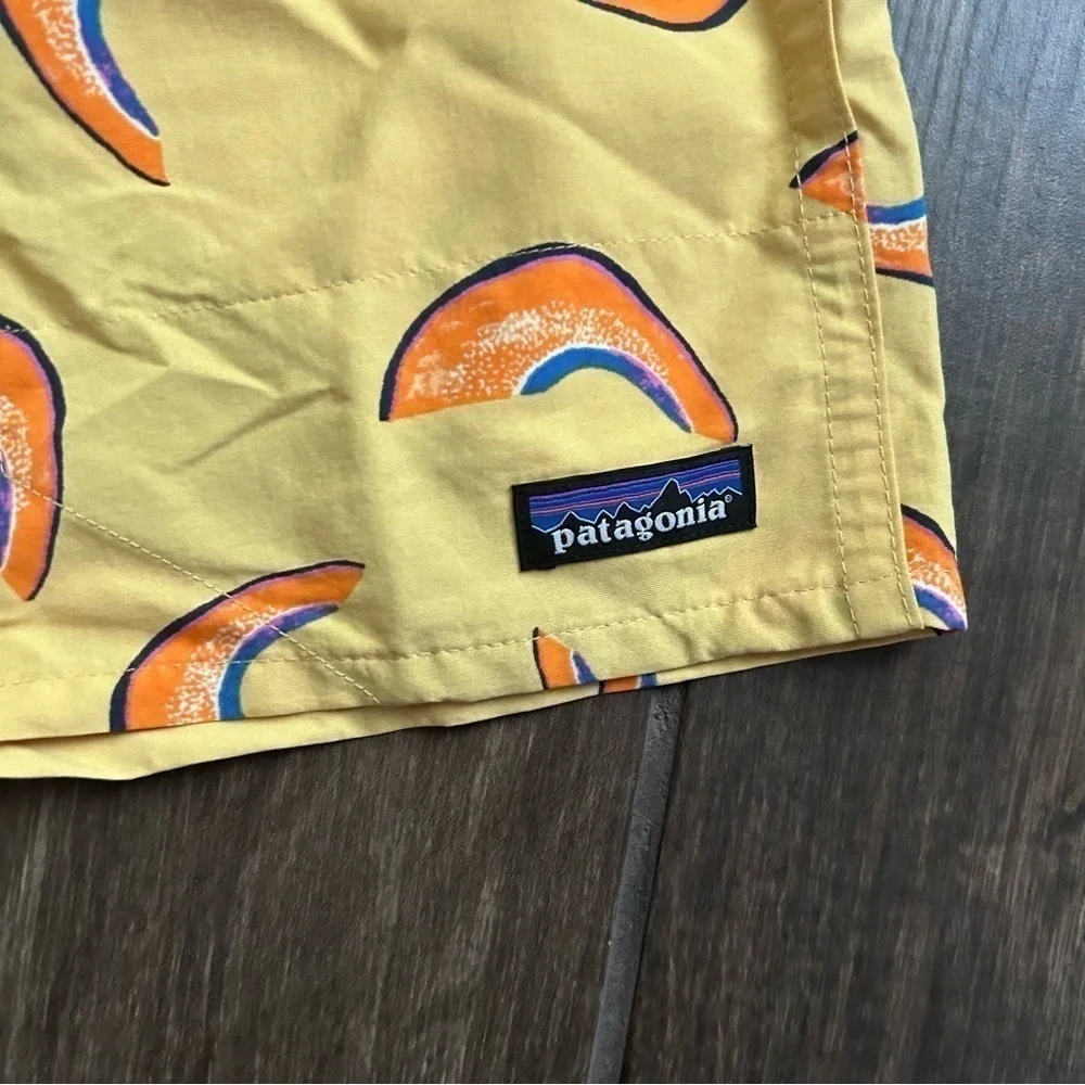 Patagonia Men’s Baggies 5” Swim Trunks Melon Print Yellow Sz XS